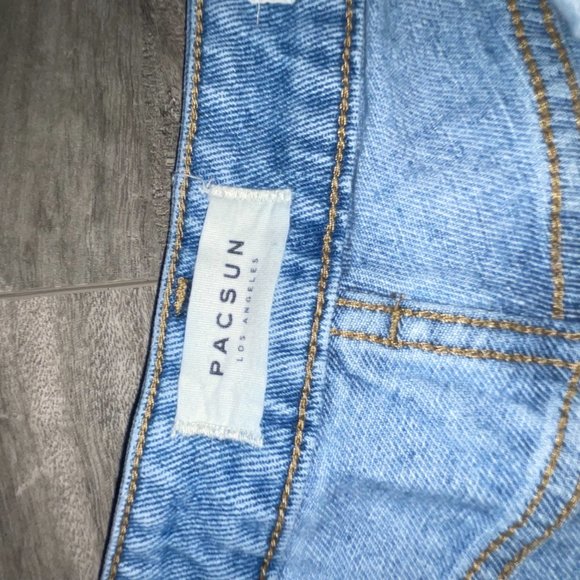 Pacsun Mom Shorts - Picture 3 of 4